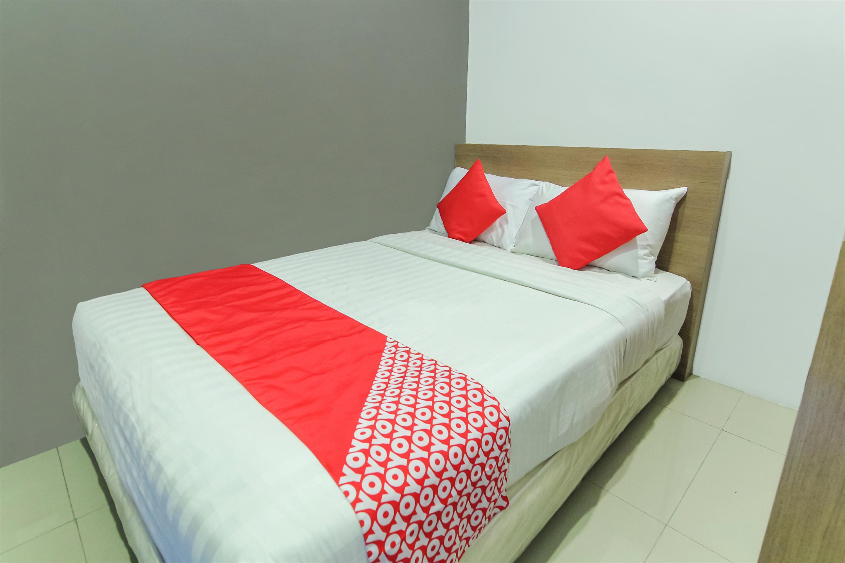 Melbourne Suites Makati City Buitenkant foto